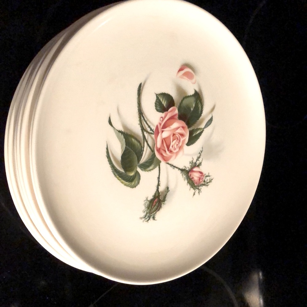 8 place setting Ballerina 3 ••Universal ••Oven proof ••Union made in USA set.